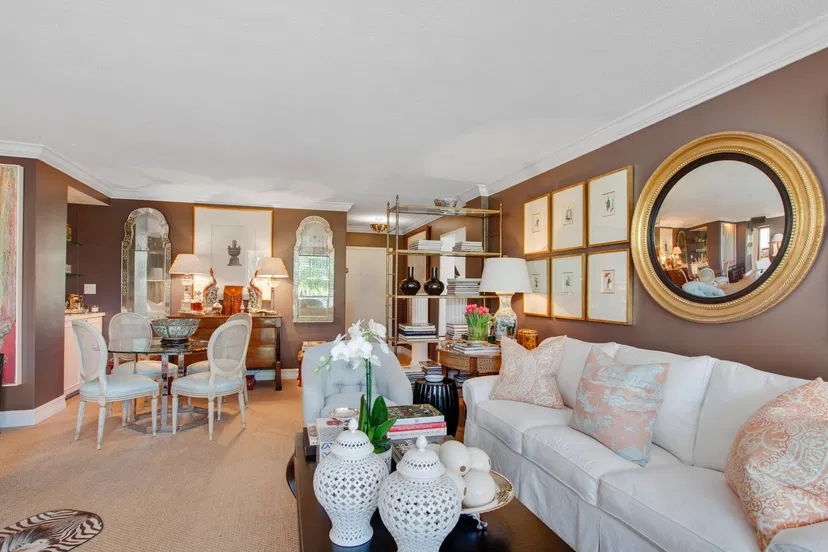 354 Chilean Avenue #2d — photo 2