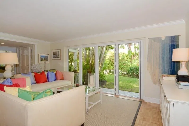 234 Queens Lane — photo 3