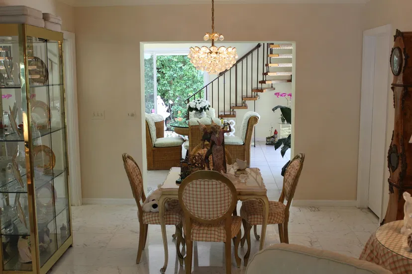 1435 N Ocean Way — photo 3