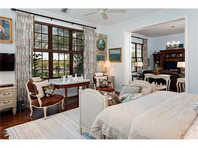 400 Regents Park Road — photo 4