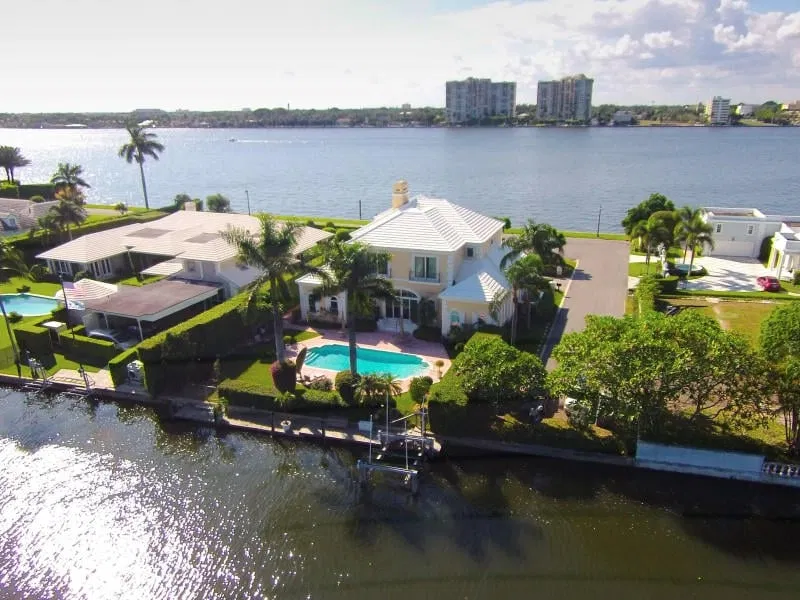 500 Island Drive — photo 3