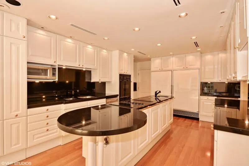 210 Esplanade Way — photo 5