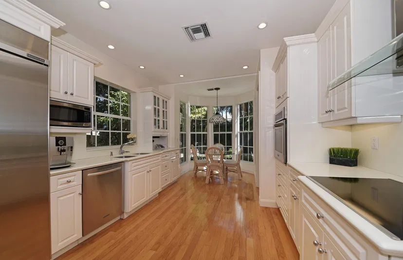 255 Plantation Road — photo 3