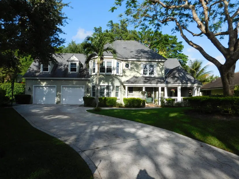 Sold Jan 2016 · 5010 Whispering Hollow, Palm Beach Gardens