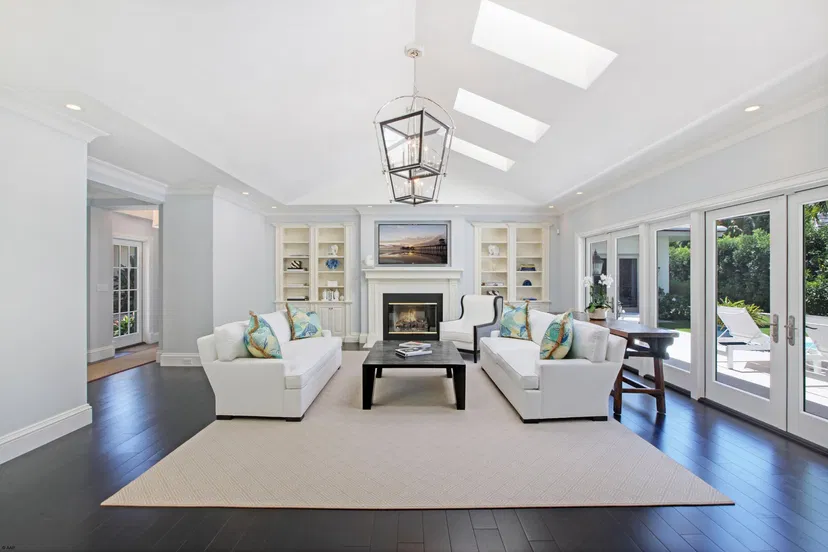 256 Tradewind Drive — photo 4
