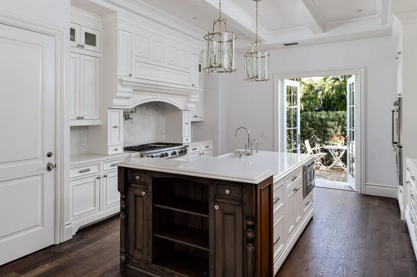 240 Angler Avenue — photo 3