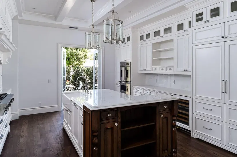 240 Angler Avenue — photo 4