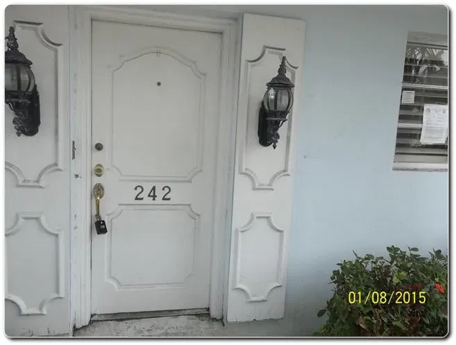 242 Cherry Lane — photo 3