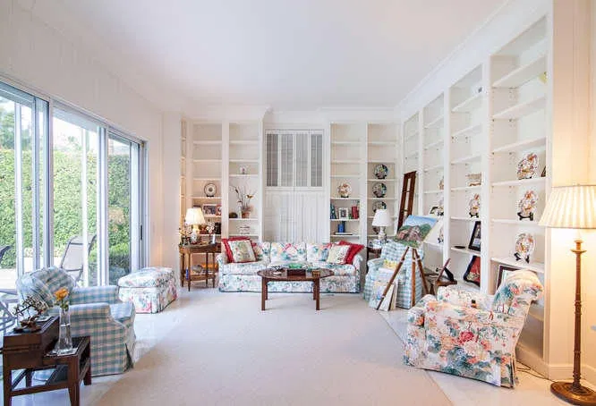 301 Chapel Hill Road — photo 3