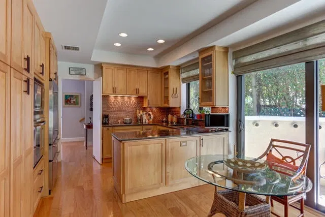 259 Everglade Avenue #N/A — photo 4