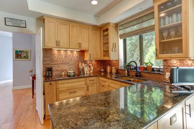 259 Everglade Avenue #N/A — photo 5