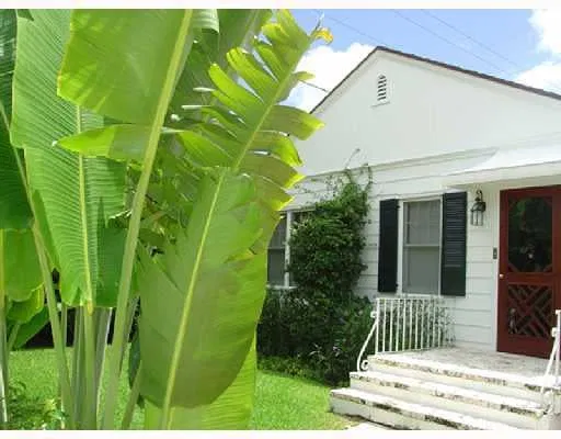 231 Cocoanut Row — photo 4