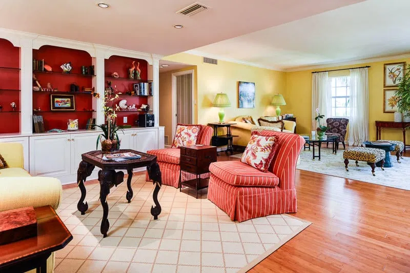 330 Cocoanut Row #4c — photo 2