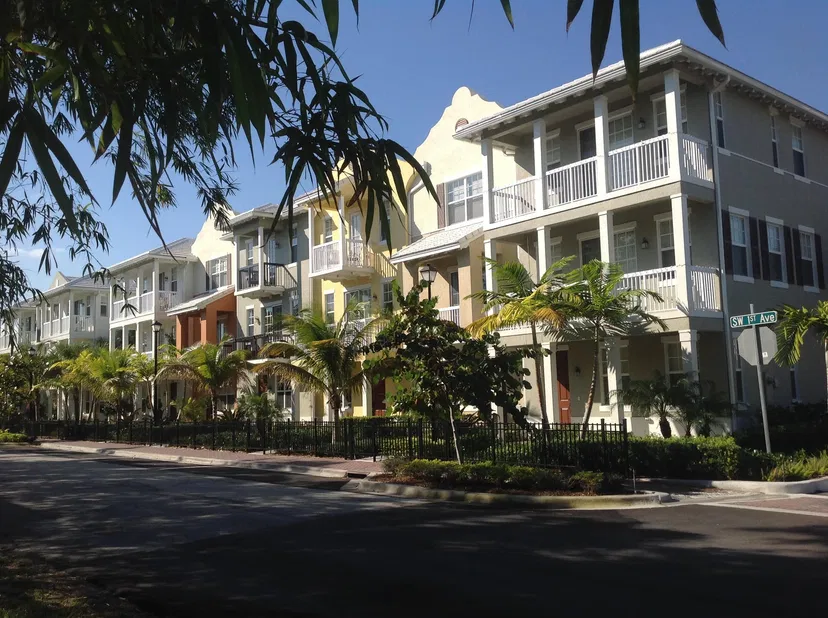 Sold Oct 2016 · 100 W Coda Circle D, Delray Beach