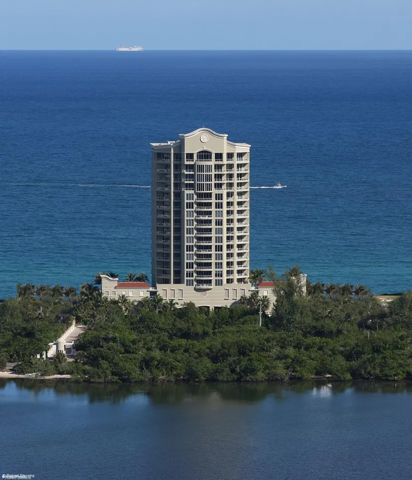 Sold Jun 2017 · 5050 N Ocean Drive 902, Singer Island