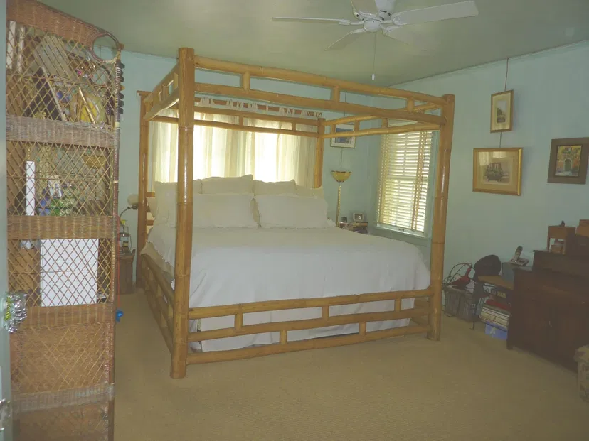 215 Seaspray Avenue — photo 5