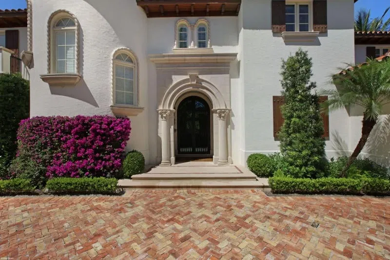 225 Seabreeze Avenue — photo 3