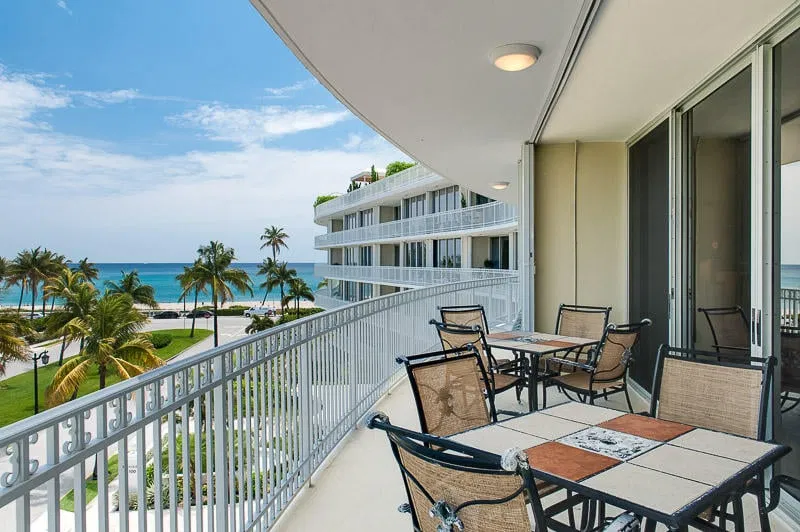 Sold Sep 2014 · 100 Royal Palm Way 4g, Palm Beach