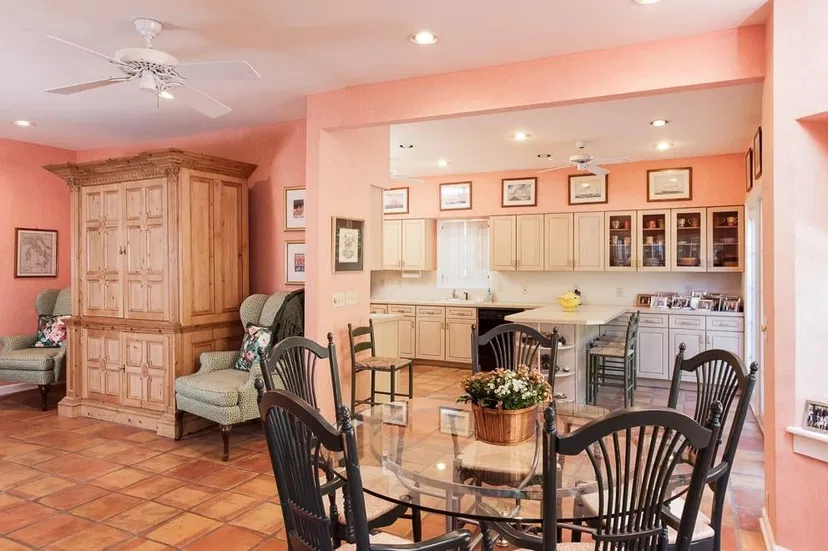 311 SEABREEZE Avenue — photo 3