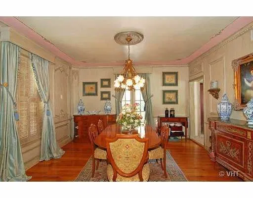361 Crescent Drive — photo 2