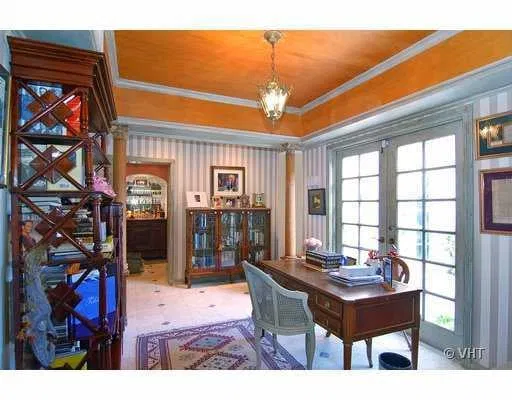 361 Crescent Drive — photo 3