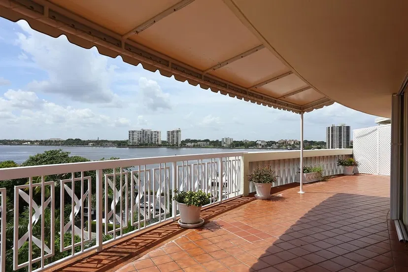 389 S Lake Drive #Ph B — photo 2