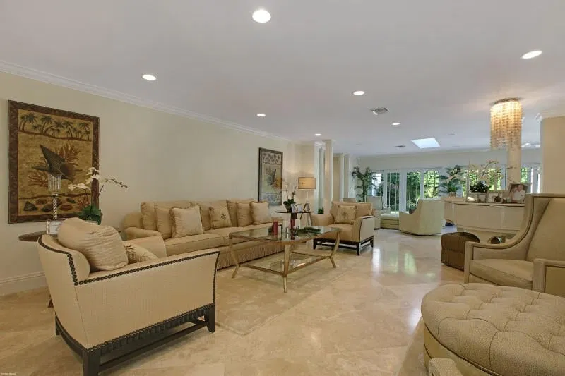 209 Tradewind Drive — photo 2