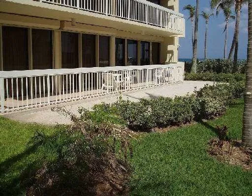 330 S Ocean Drive #1c — photo 4
