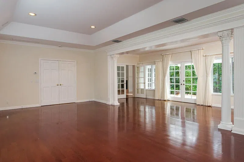 275 N County Road — photo 3