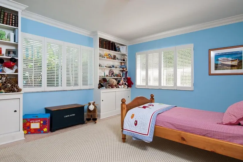 210 Onondaga Avenue — photo 4