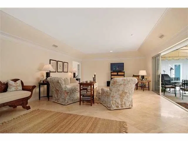 256 Tradewind Drive — photo 3