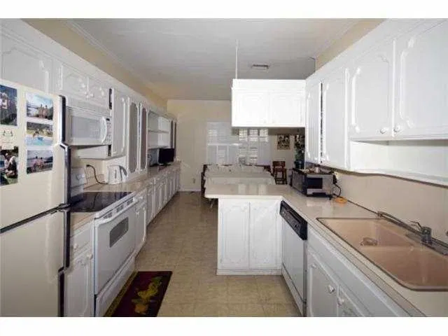 1521 N Lake Way — photo 5