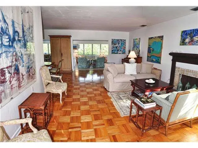 215 Onondaga — photo 2