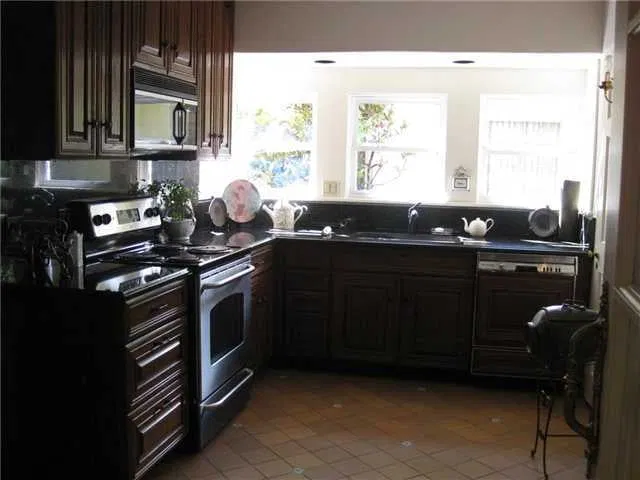 301 Brazilian Avenue — photo 5