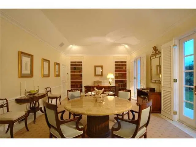 285 Colonial Lane — photo 4