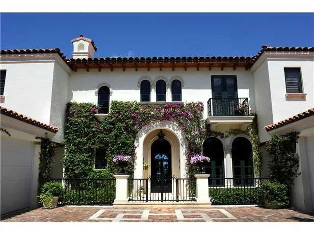 569 Island Drive — photo 3
