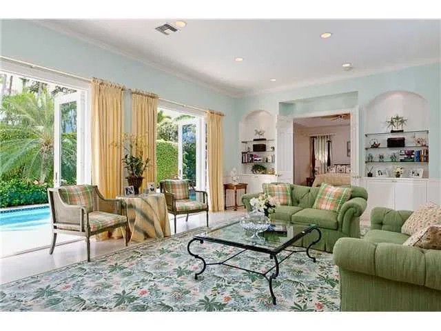 745 N Lake Way — photo 4