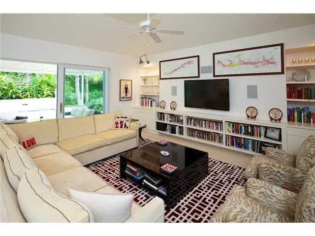 209 Bermuda Lane — photo 4