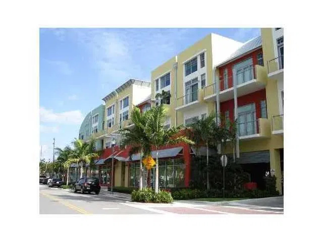 Sold Feb 2013 · 185 NE 4th Avenue 303, Delray Beach