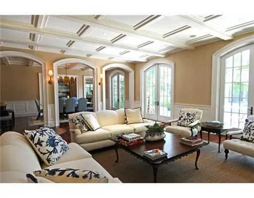 416 Brazilian Avenue — photo 3