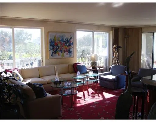 184 Bradley Place #202 — photo 3