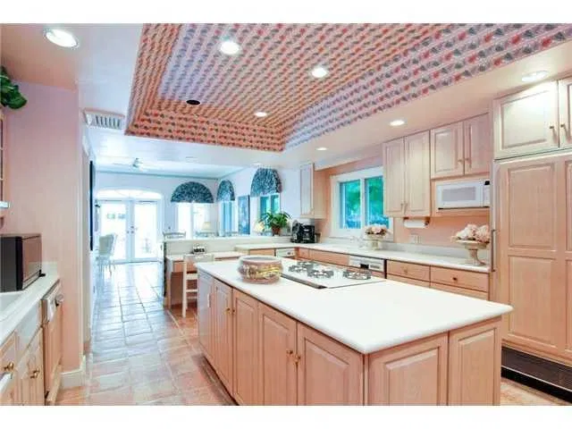 124 Cocoanut Row — photo 3