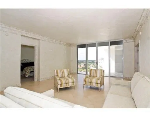 100 Worth Avenue #PH 11 — photo 2