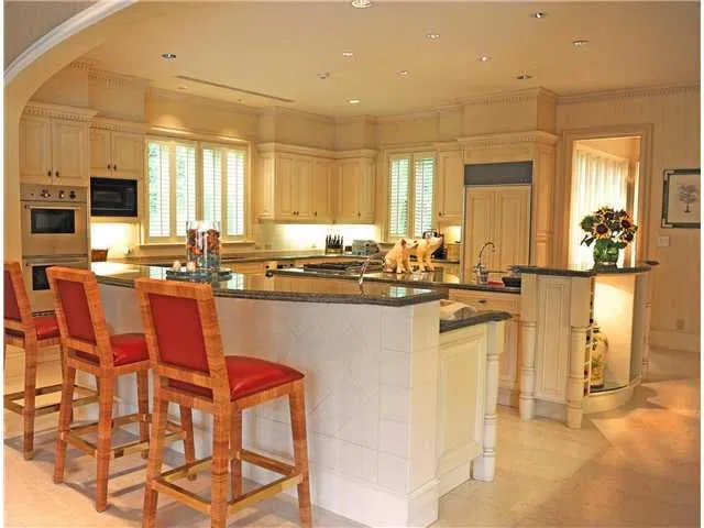 250 Clarke Avenue — photo 3
