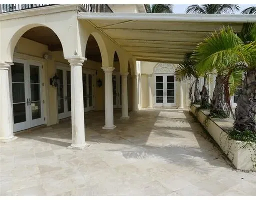 1564 S Ocean Boulevard — photo 3
