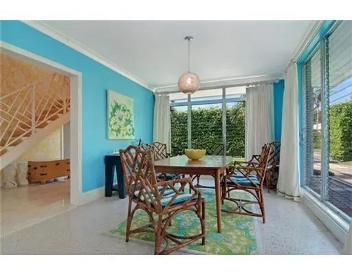 205 Jamaica Lane — photo 3