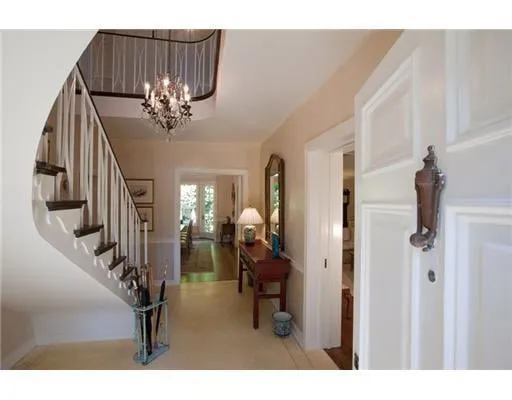 225 Barton Avenue — photo 3
