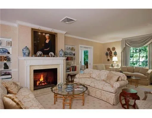 225 Barton Avenue — photo 4
