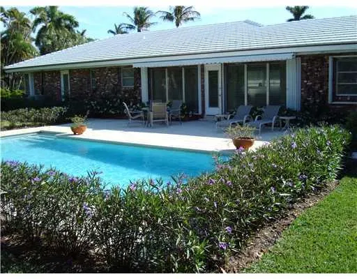 261 Miraflores Drive — photo 2