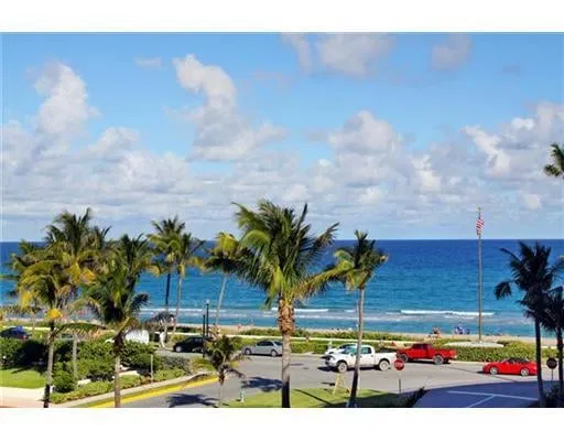 Sold Aug 2012 · 100 Royal Palm Way F4, Palm Beach